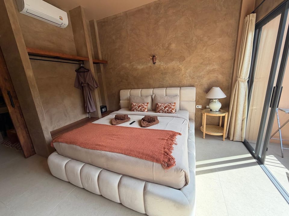 The Petra Boutique Studios Apartment in Ko Tao
