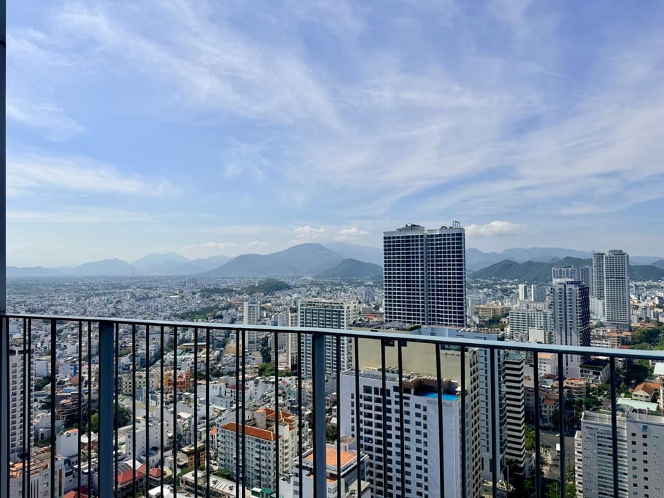Balcony/Terrace, City view