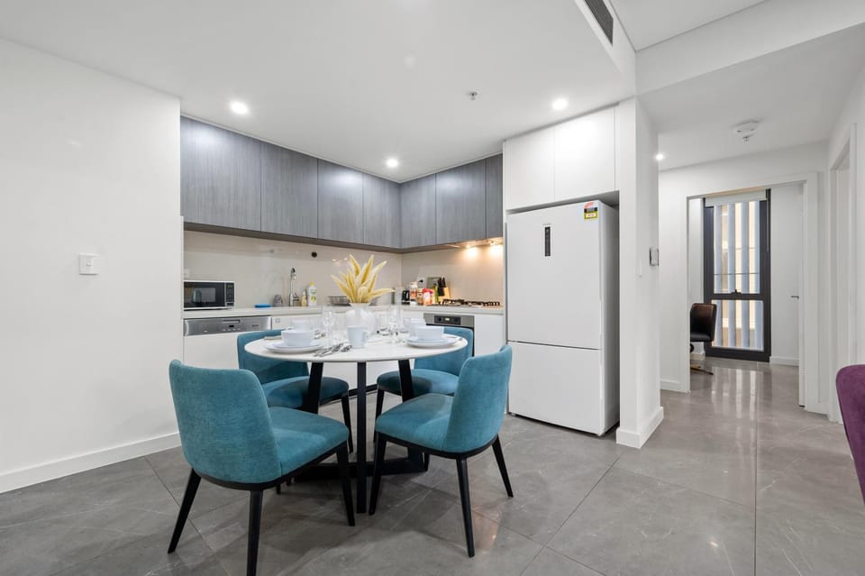 SOP 82 Stylish and Cozy Two-Bedroom Apt Apartment in Lidcombe