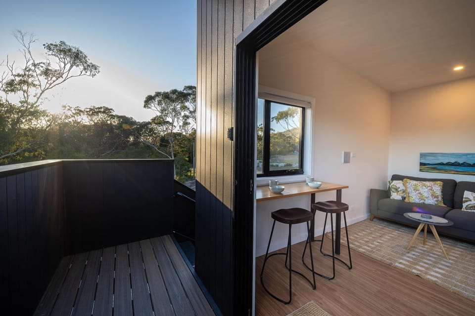 Patio, Day, View (from property/room), Balcony/Terrace, Living room, Seating area