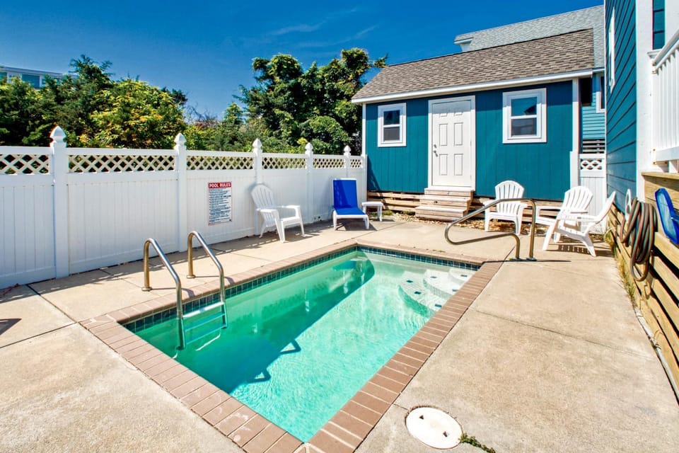FO917 Deja Blue 917 House in Frisco