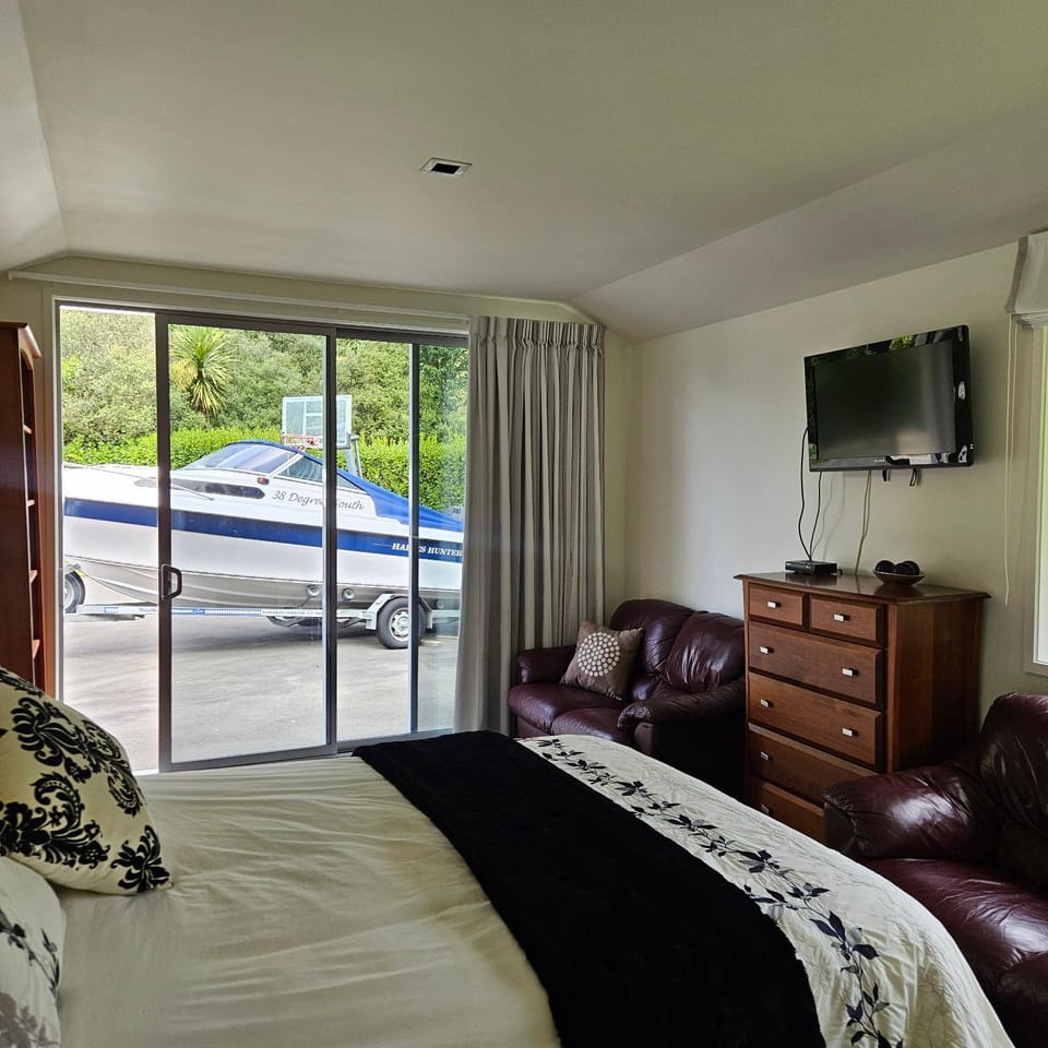 Seventy-Four on Ramsay Bed and Breakfast in Taupo