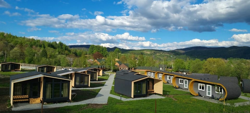 On site, Mountain view, Area and facilities
