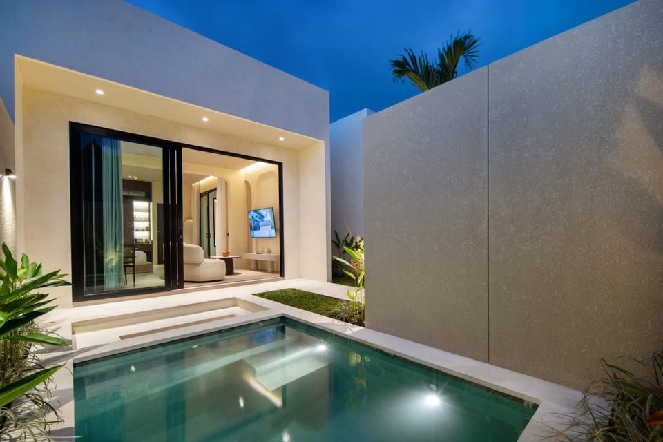 Night, Swimming pool