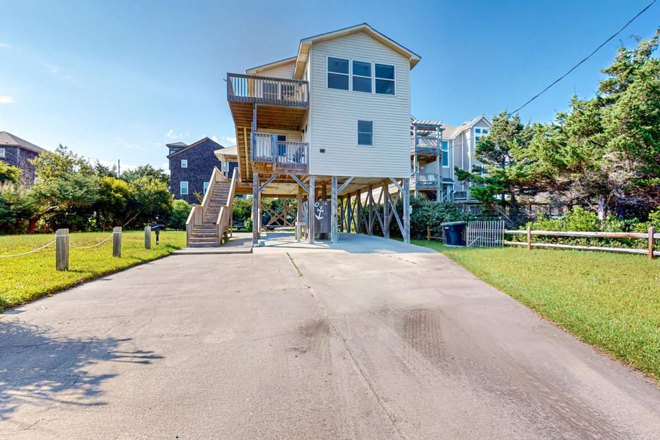 FOSF14 Salty Paws House in Frisco
