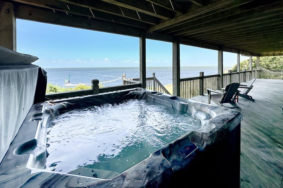FOST30 Waterfront home with pool, private hot tub, ocean view - dog-friendly House in Frisco