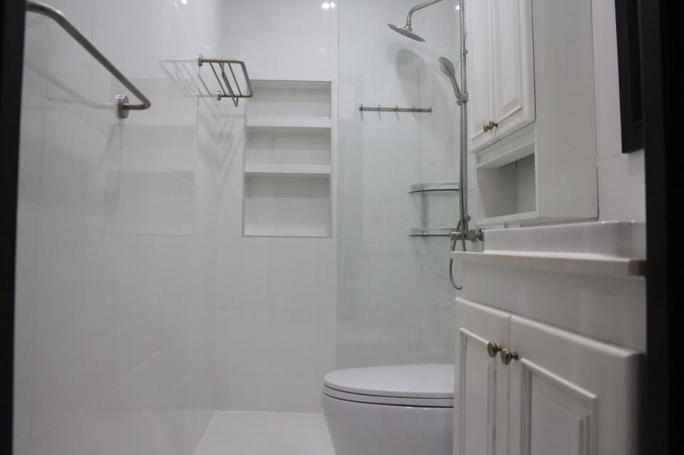 Shower, Toilet, Bathroom