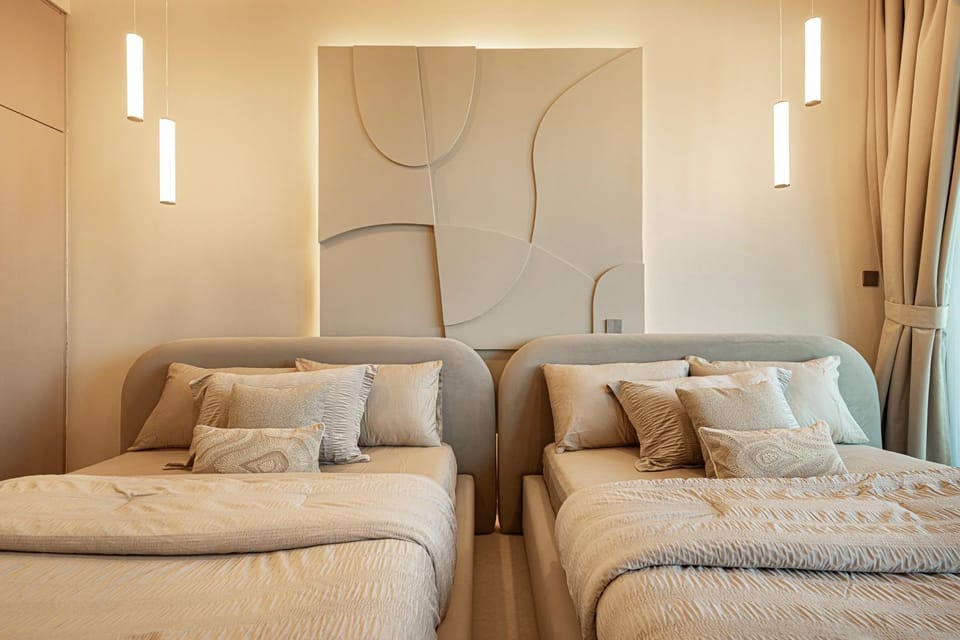 Elegantly crafted 5 Bedroom with Marina View Apartment in Dubai