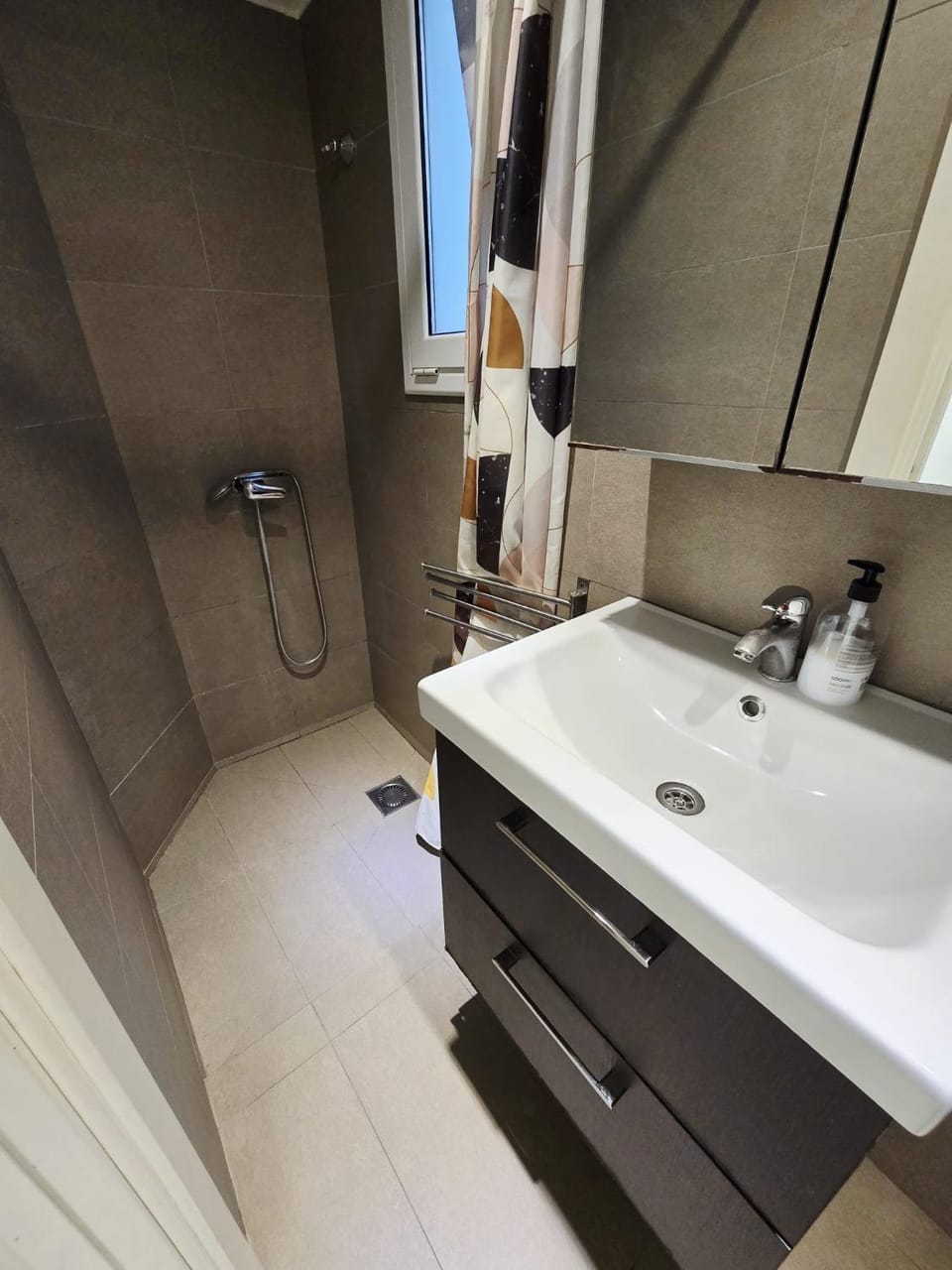 little 3 bedrooms apartement barcelona center Apartment in Barcelona