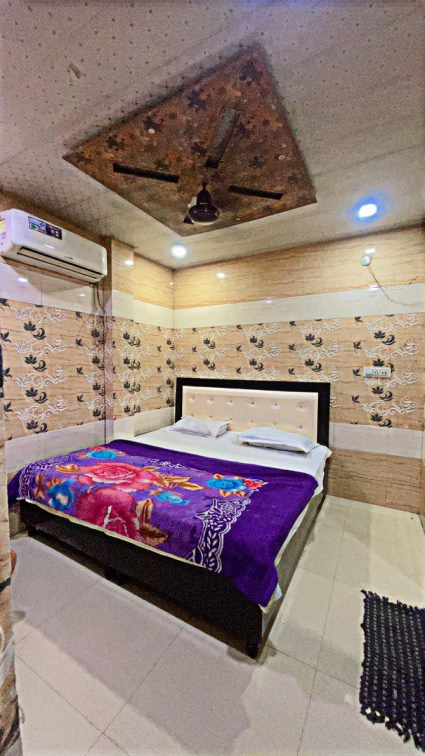 Kashav Guest House Bed and Breakfast in Punjab, India