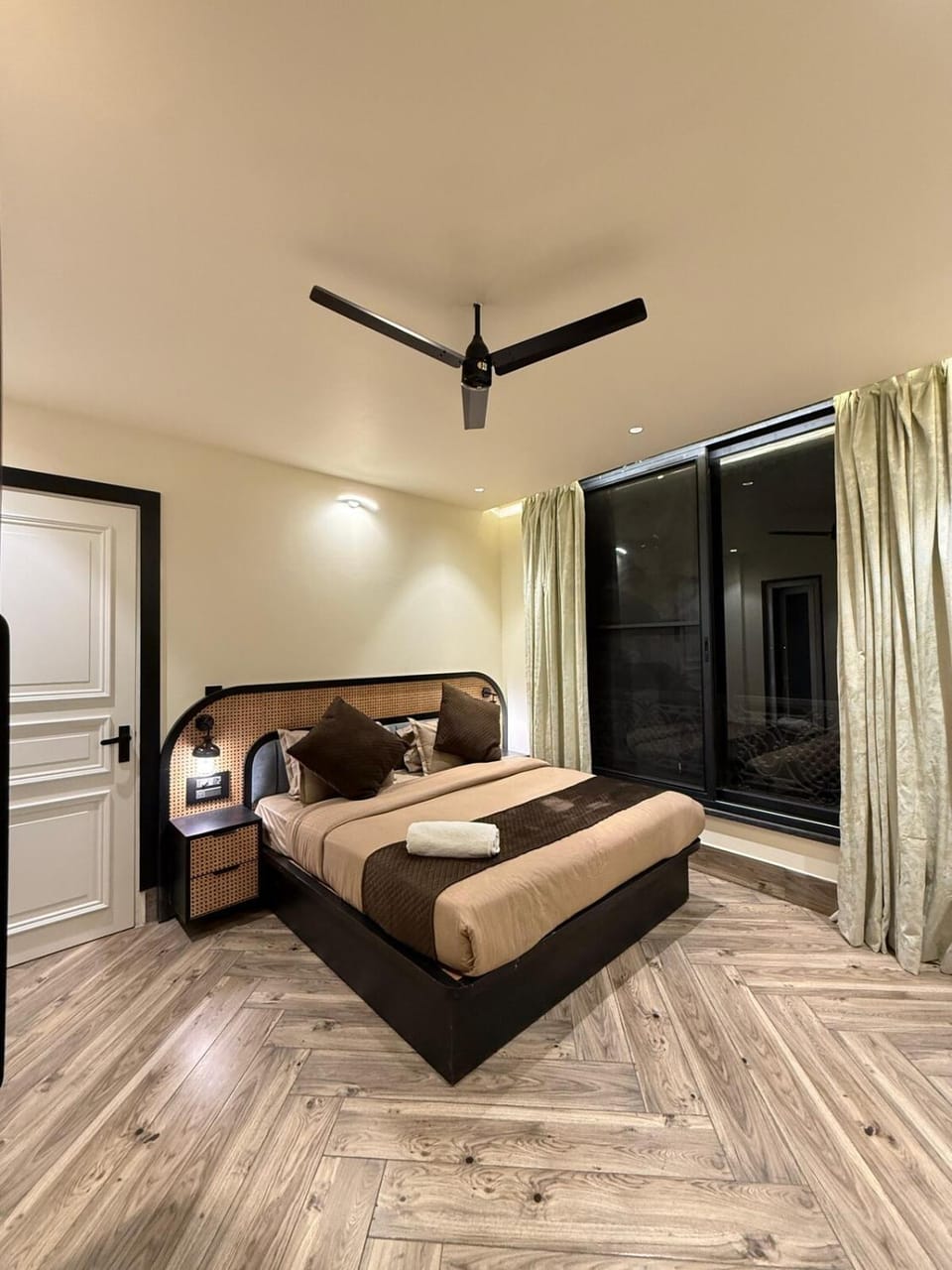 The Regaliaas 7Evara by the ganges 2BHK Apartment in Rishikesh
