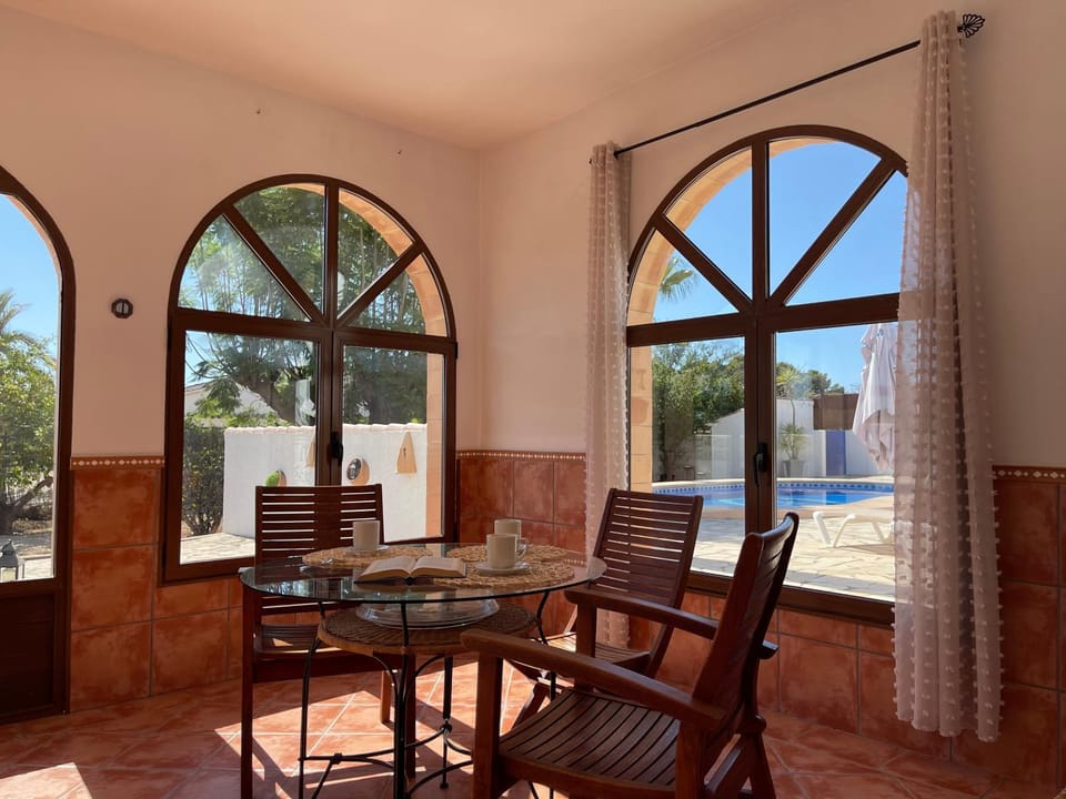Villa con piscina y barbacoa en Calpe Villa in Calp