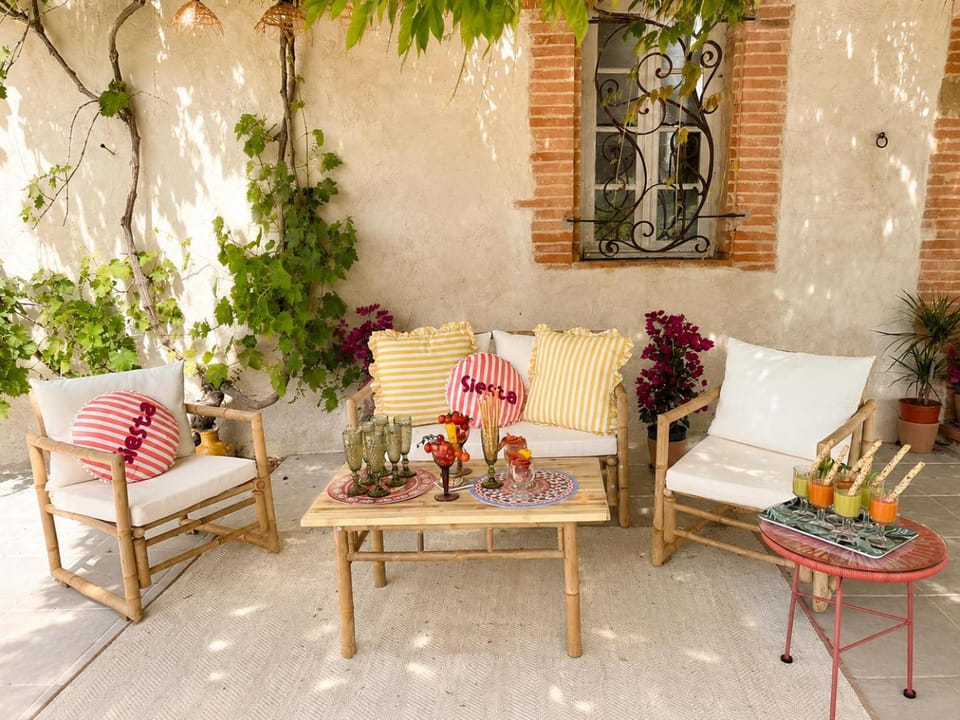 Patio, Spring, Day, Garden, View (from property/room), Balcony/Terrace, Garden view
