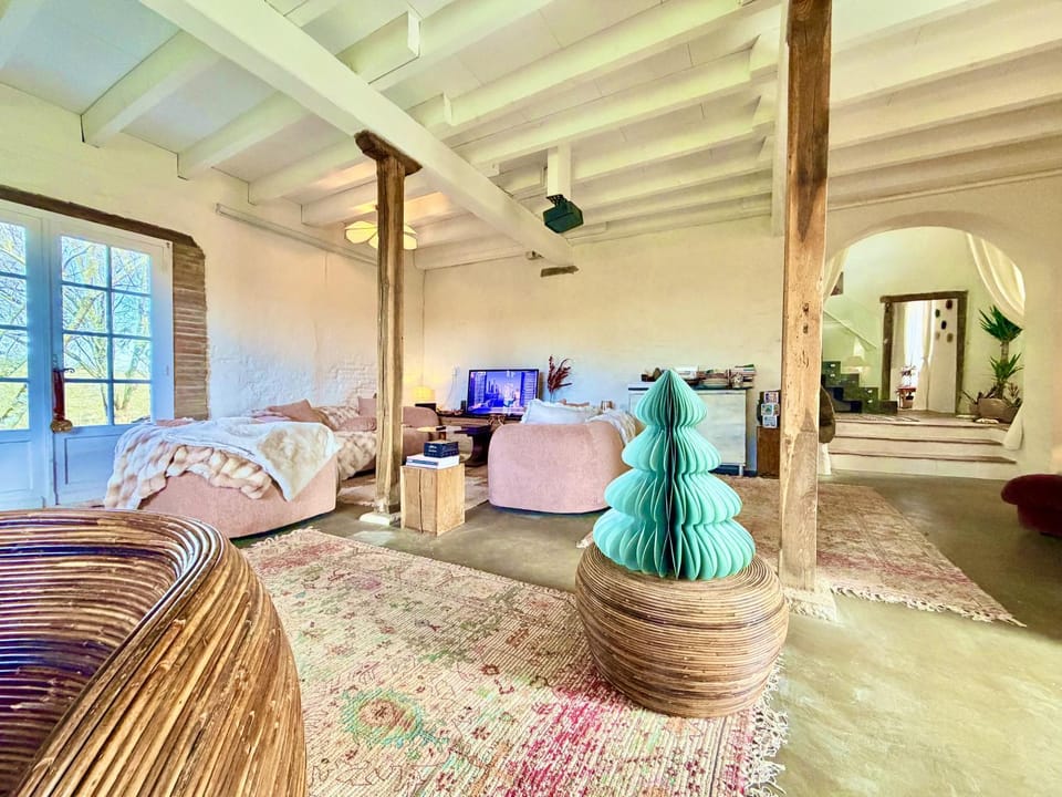 TV and multimedia, Living room, Seating area