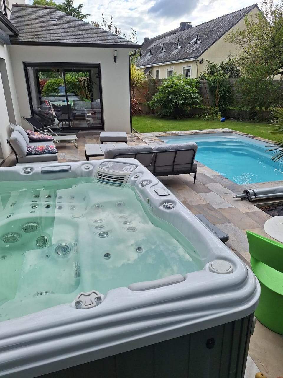 Garden, Hot Tub, Hot Tub, Balcony/Terrace