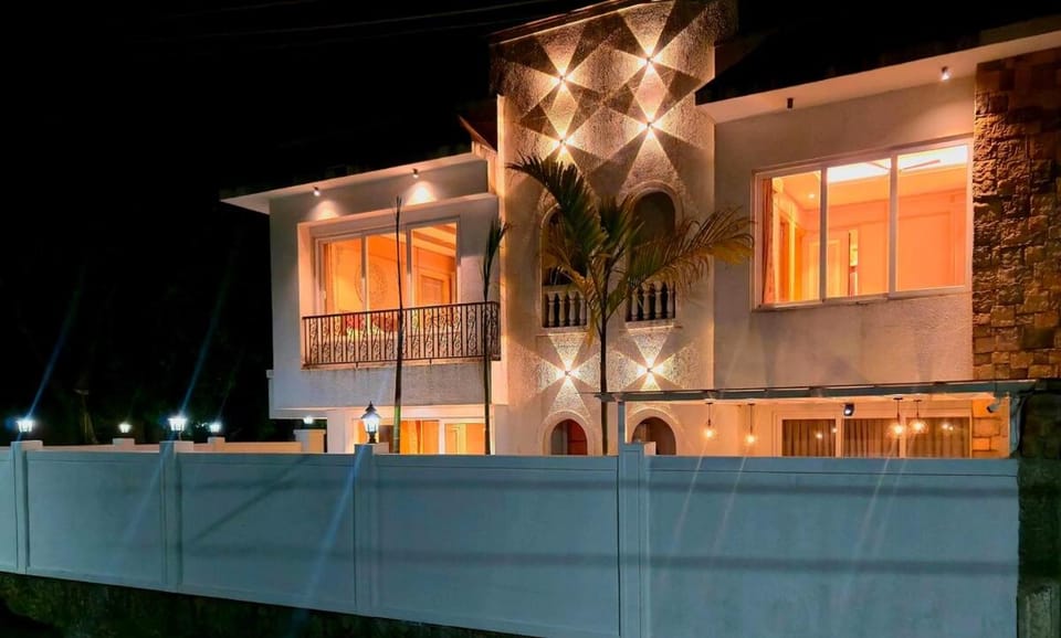 18 Ivory Crest 4 BHK Villa with Projector Villa in Lonavla