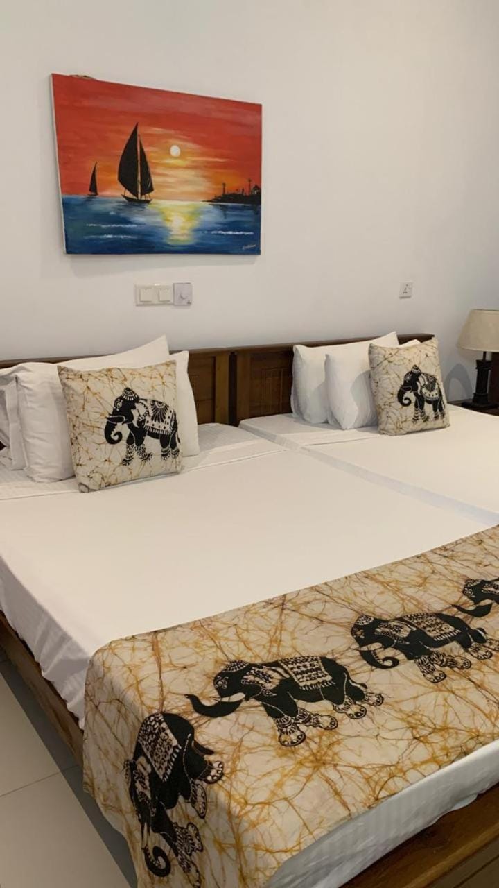 Tranquil Villa Bed and Breakfast in Hikkaduwa