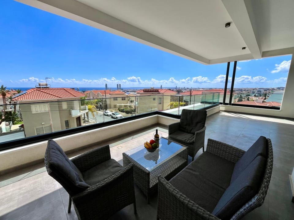STAY Anna Residence Sea View Apartment 201 Apartment in Germasogeia