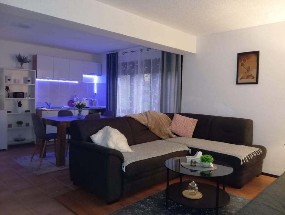 Studio apartman EMA Nature lodge in Slavonski Brod