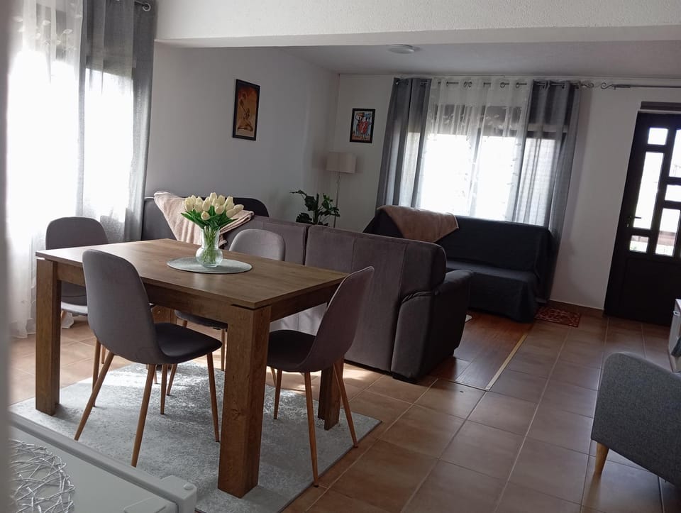 Studio apartman EMA Nature lodge in Slavonski Brod