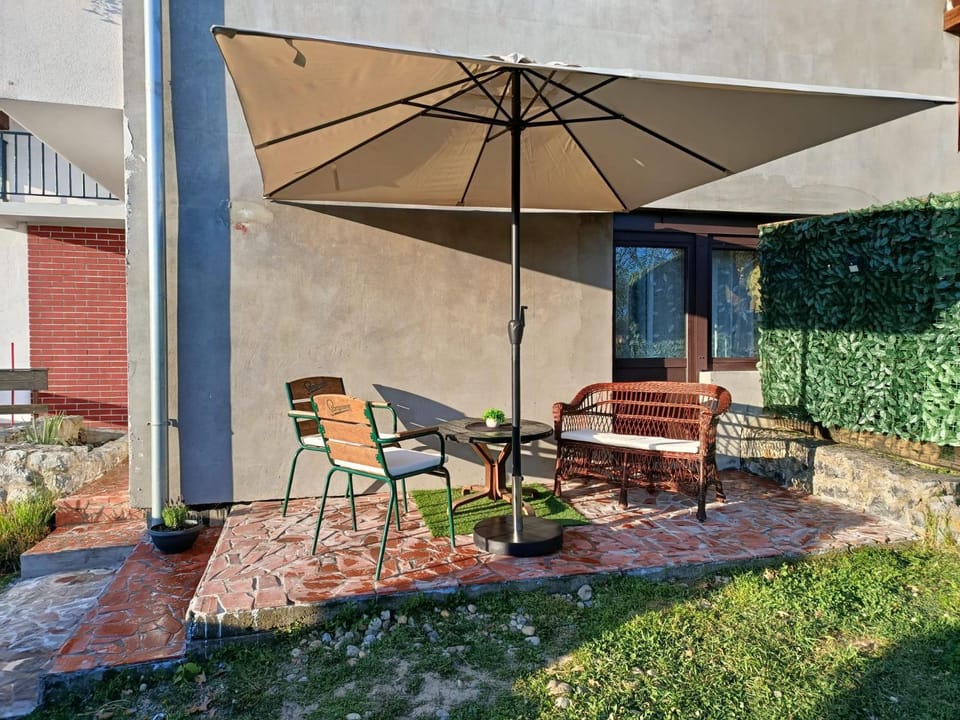 Studio apartman EMA Nature lodge in Slavonski Brod