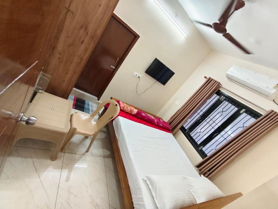 Seating area, Bedroom
