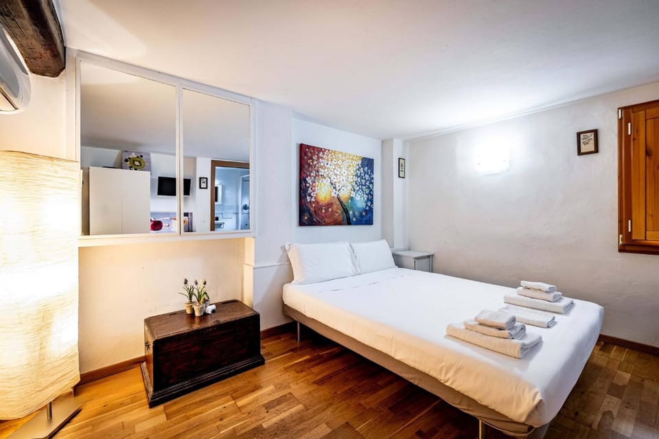 Bed, Bedroom