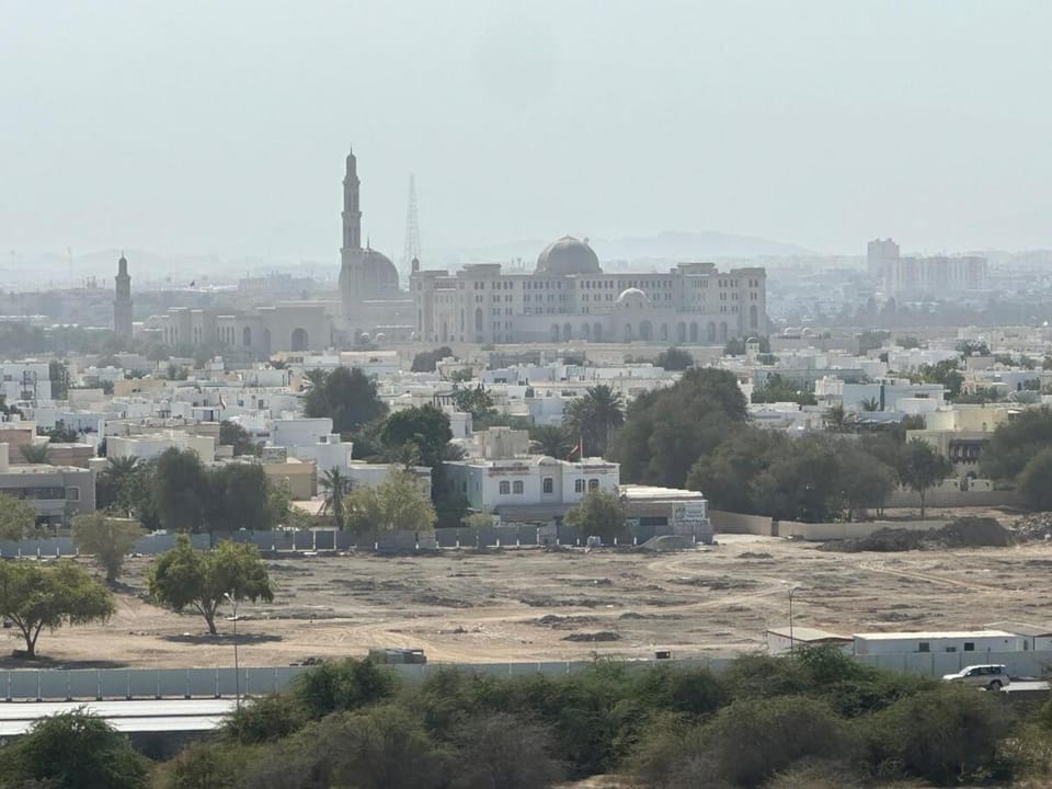Pinnacle Row Panoramic 2BR Oasis Apartment in Muscat
