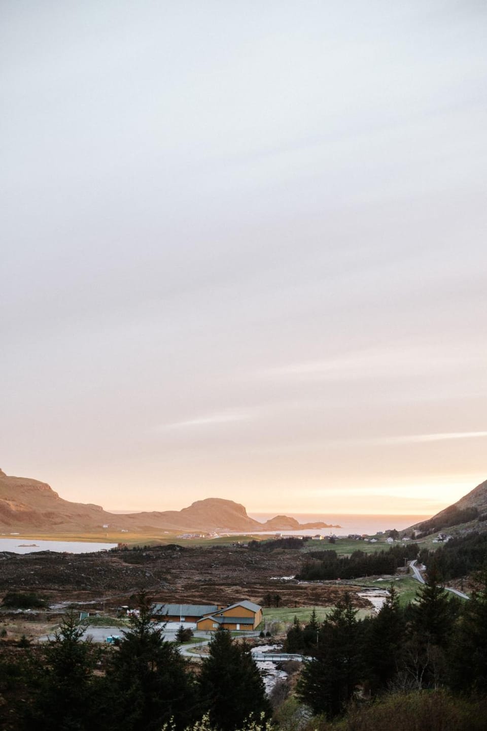Large house with Ocean view at Ervik and Vestkapp House in Vestland