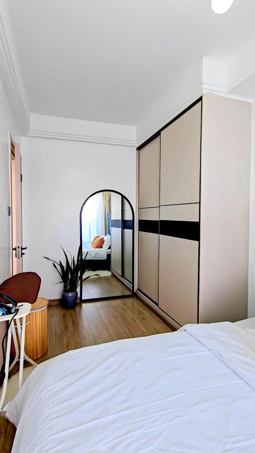 Bed, Photo of the whole room, Bedroom, wardrobe