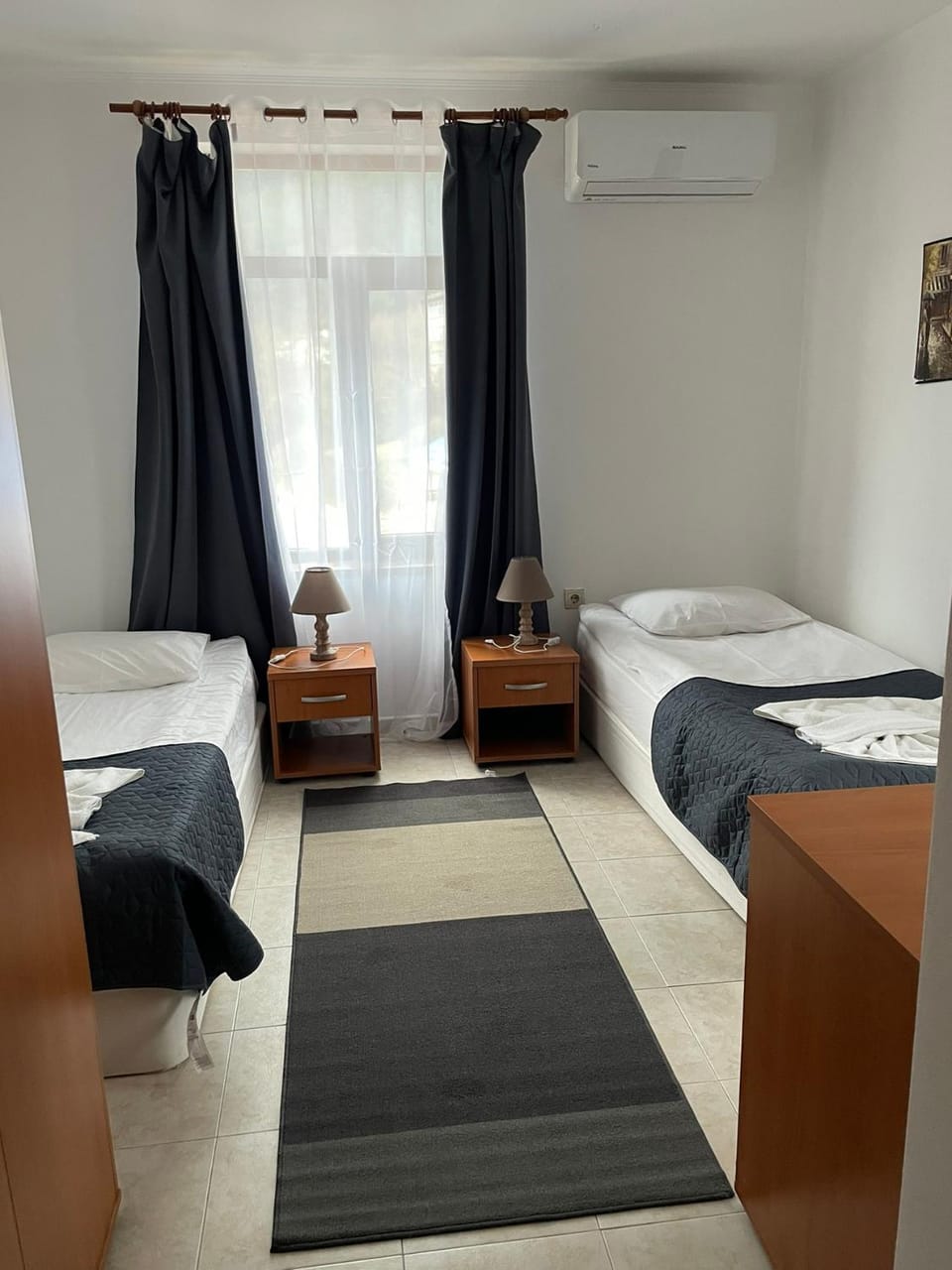 Property building, Photo of the whole room