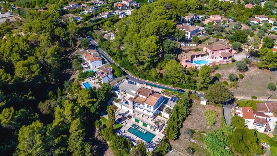 Villa Laurencia Luxury House NearCannes Pool Event Villa in Mougins