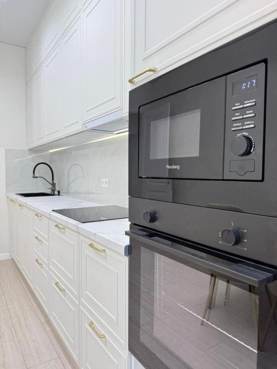 Arbat Glow Presidential 3-Bedroom Suite Apartment in Almaty