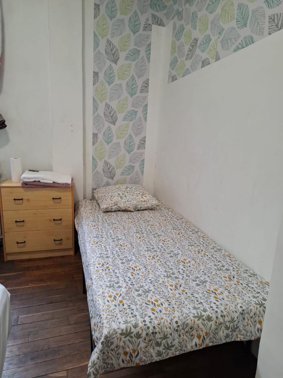 Allan Shared House Room SP1 Vacation rental in Levallois-Perret