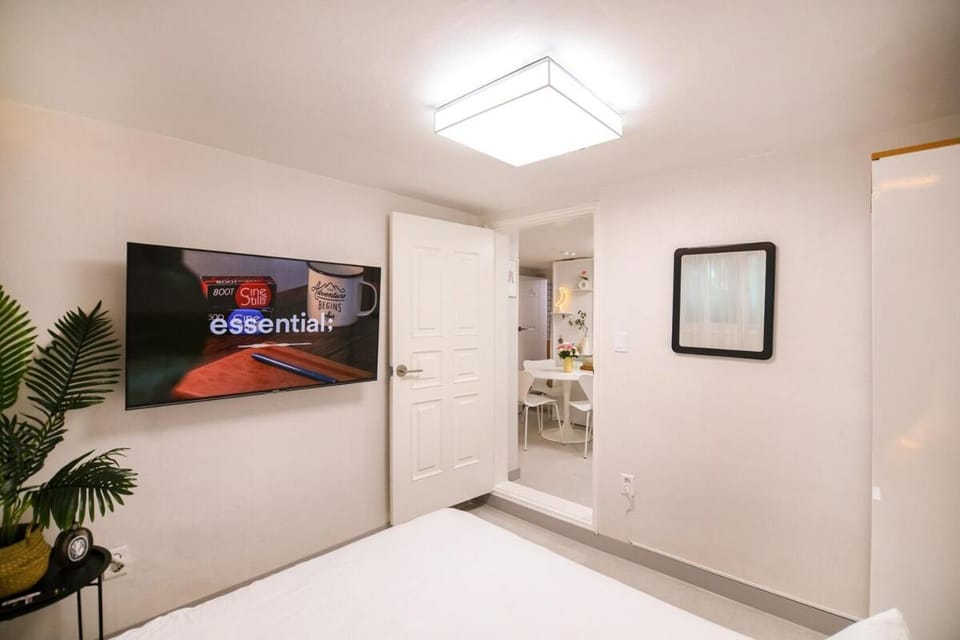 JamWon Stay 신사역5분 강남 Apartment in Seoul