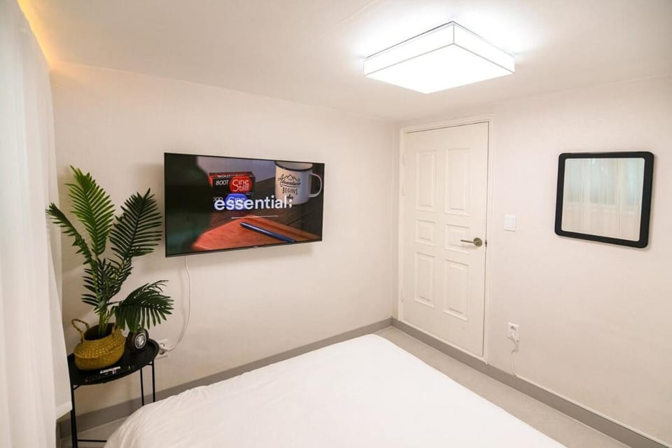 JamWon Stay 신사역5분 강남 Apartment in Seoul