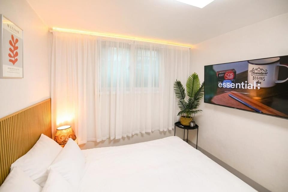 JamWon Stay 신사역5분 강남 Apartment in Seoul