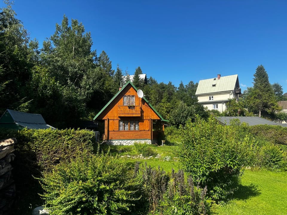 Property building, Spring, Natural landscape, Garden