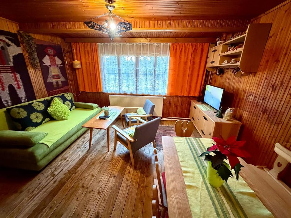 TV and multimedia, Living room, Photo of the whole room, Seating area