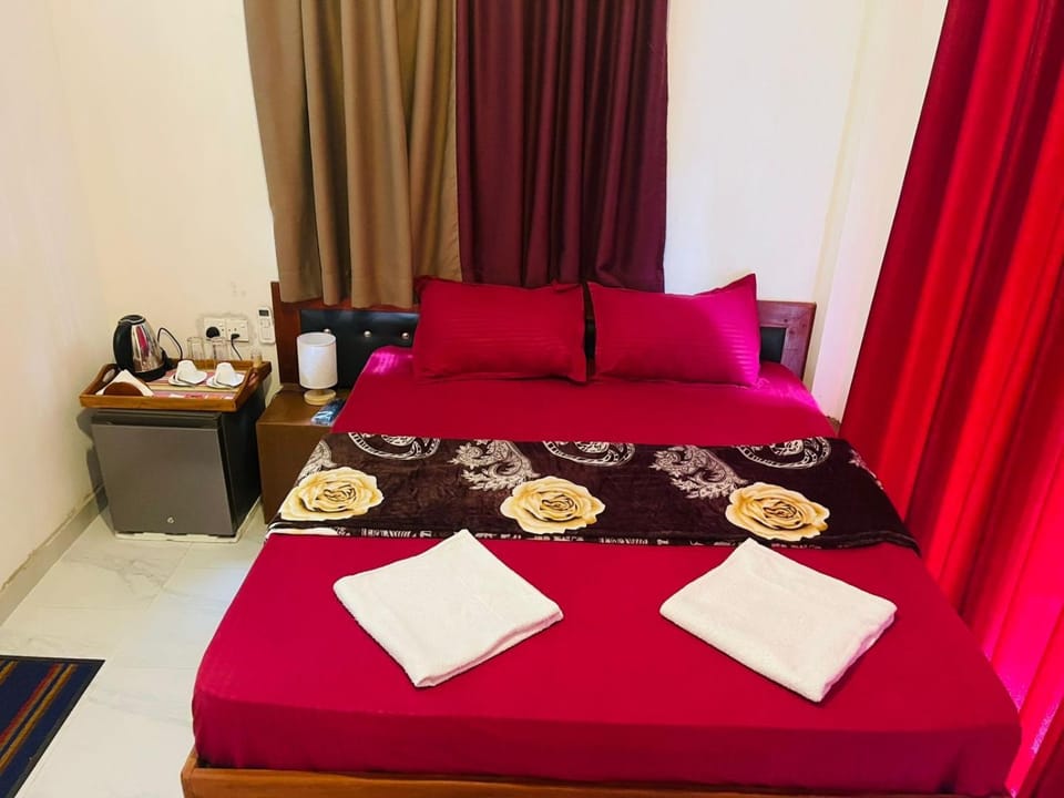 Ranmudu Hotel Hotel in Western Province