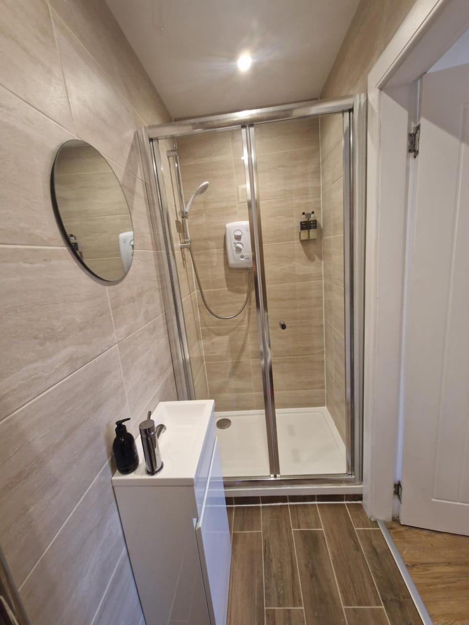 Shower, Bathroom
