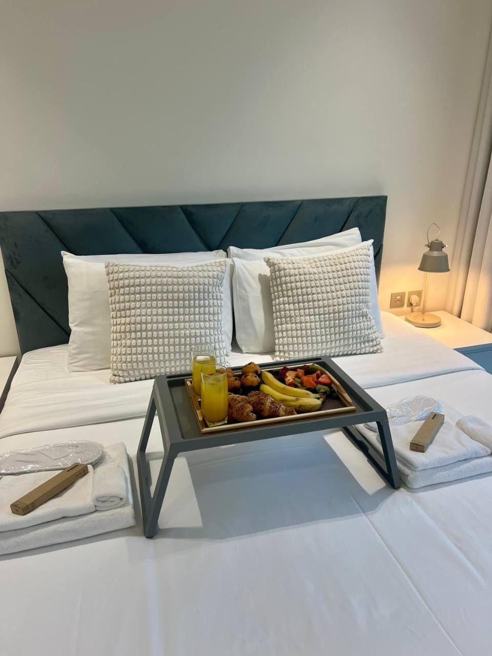 Stylish Dubai Stay, Pool, Padel, Gym, Concierge Apartment in Dubai