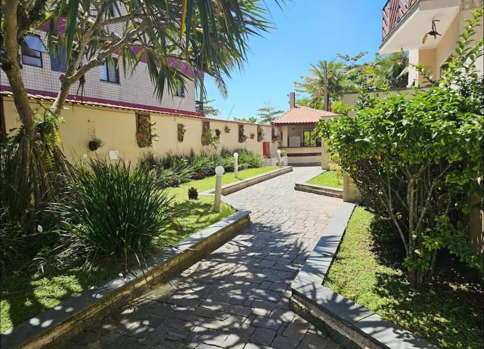 Brisa a Beira Mar - apto pé na areia, aqui seu quintal é literalmente a praia Apartment in Bertioga