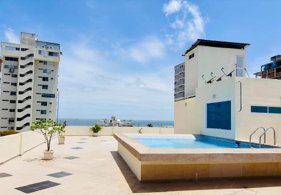Apartment in Salinas 1 block from the sea Apartment in Salinas