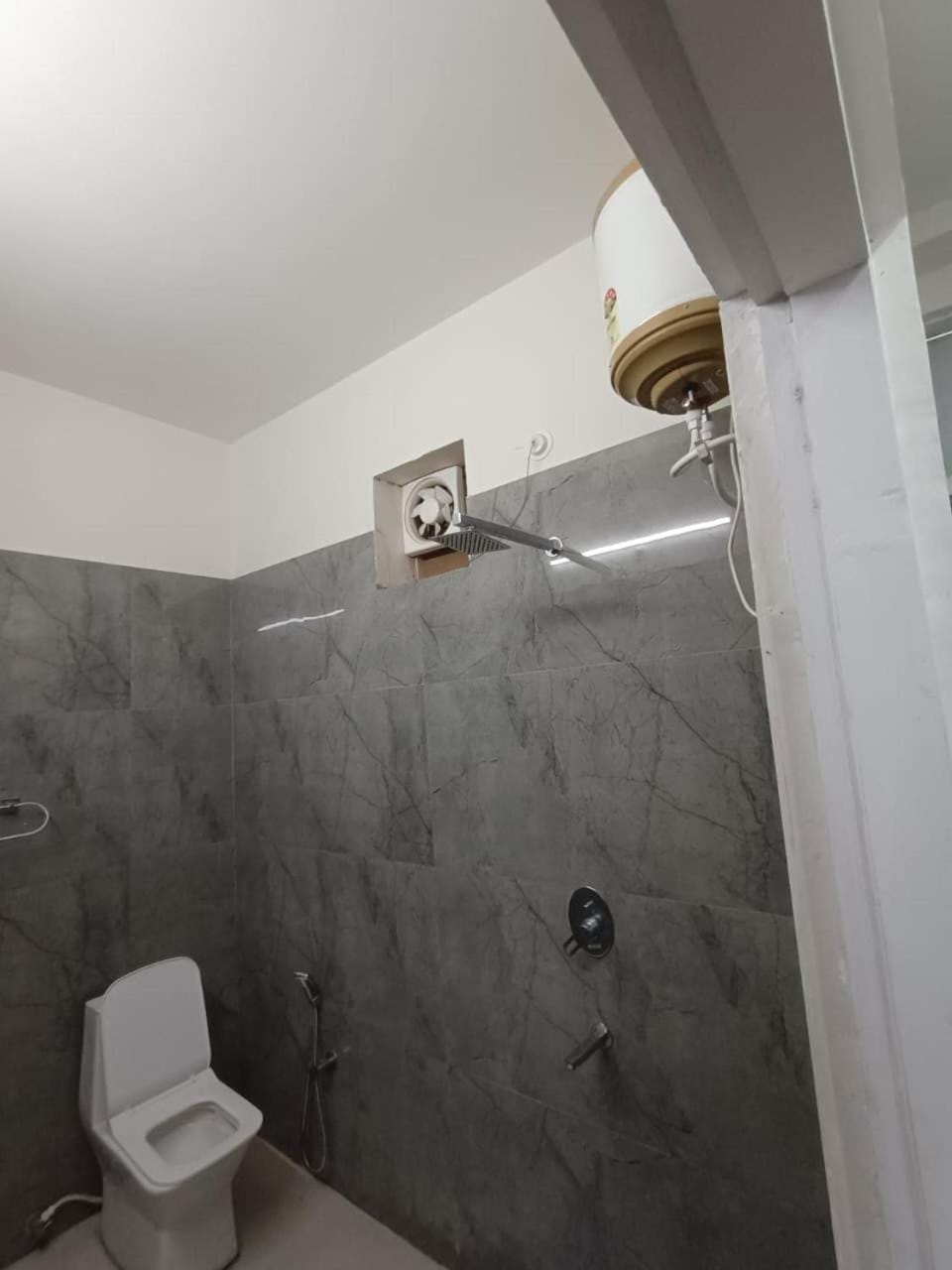 Shower, Toilet, Bathroom