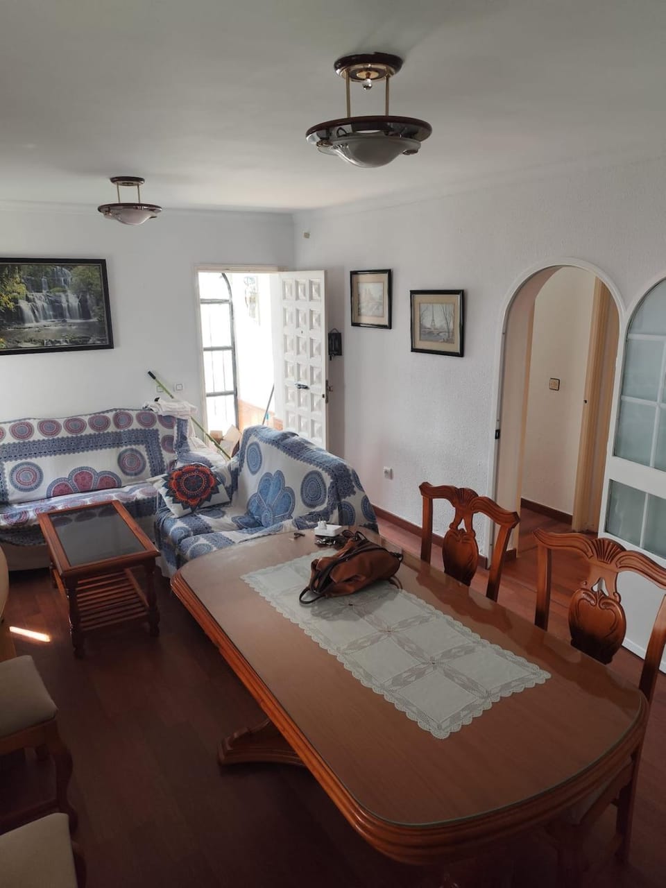 TV and multimedia, Living room, Seating area, Dining area