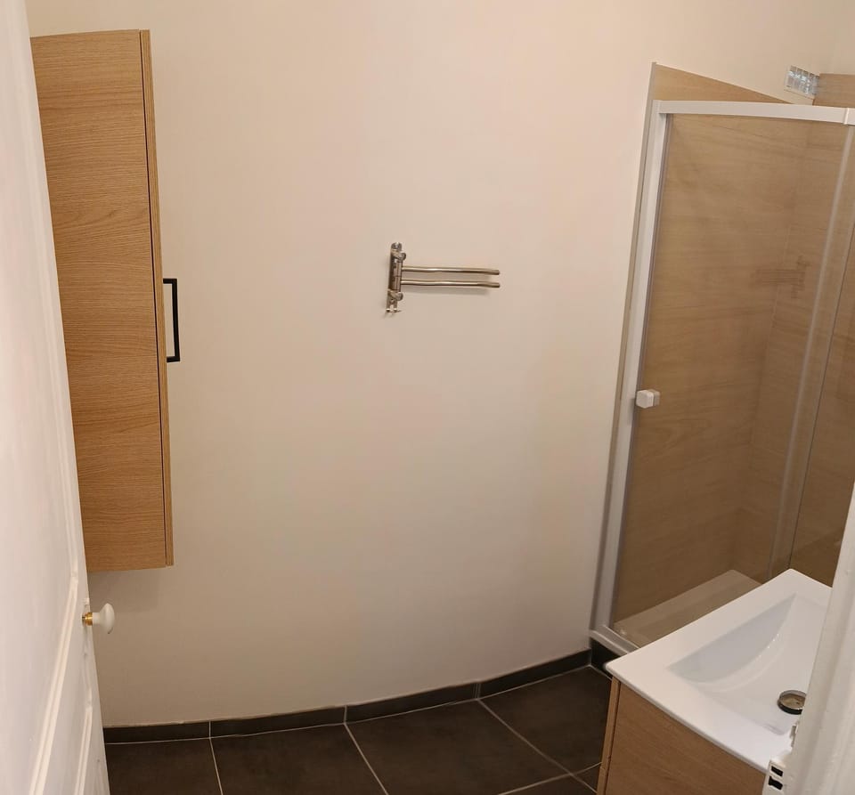 Studio calme, proche du tramway Apartment in Nice