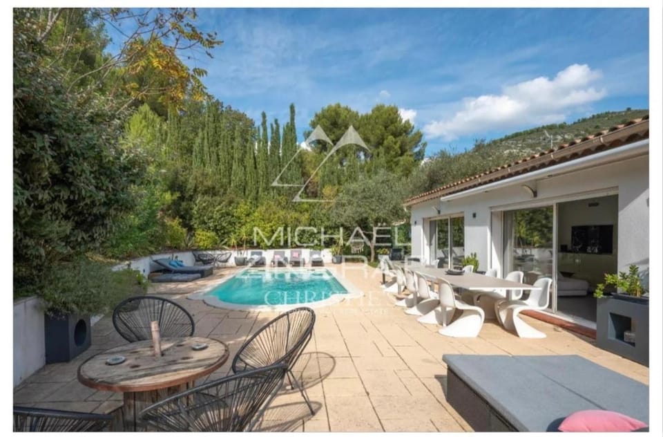 Villa l oasis Villa in Marseille