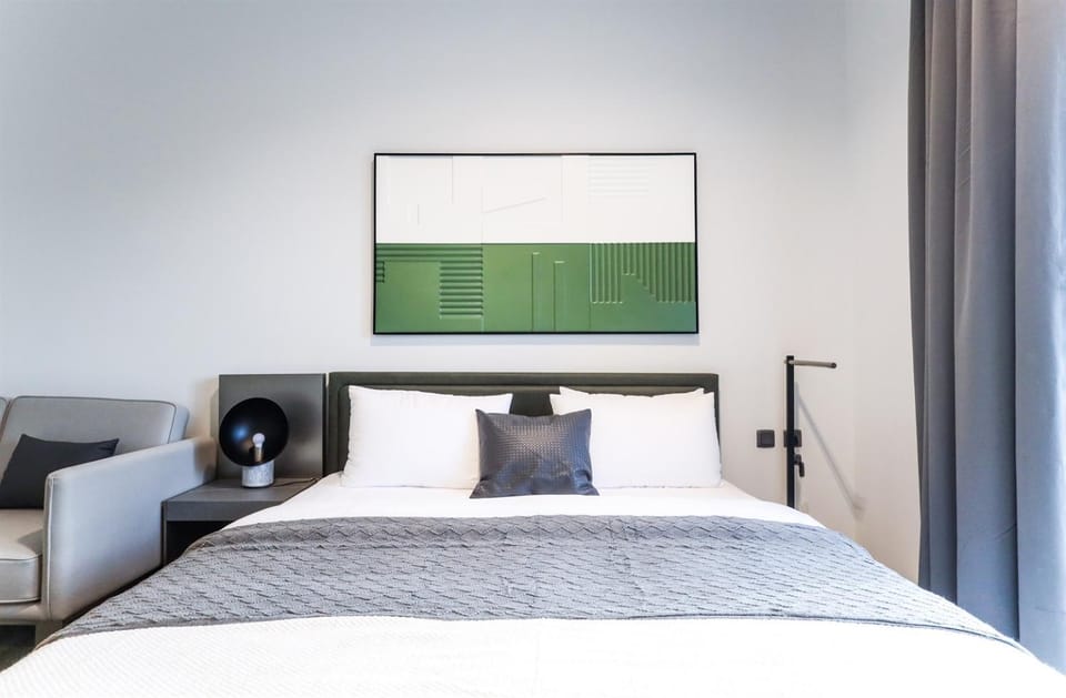Elite LUX Holiday Homes - Modern Studio in MAG City, Dubai Apartment in Dubai