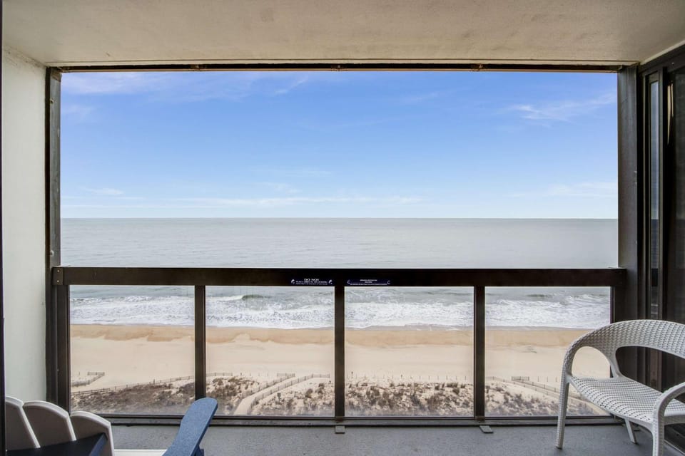 Golden Sands 1412 Oceanfront Pools Games House in Ocean City